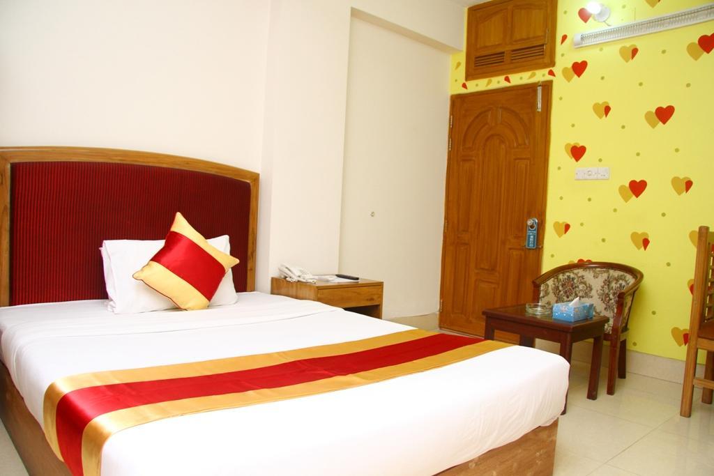 Hotel Swiss Palace Dhaka Bagian luar foto