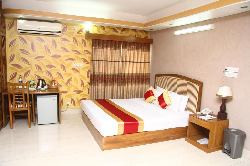 Hotel Swiss Palace Dhaka Bagian luar foto